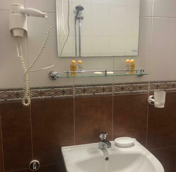 اتاق استاندارد با چشمانداز دریا, Perla Beach