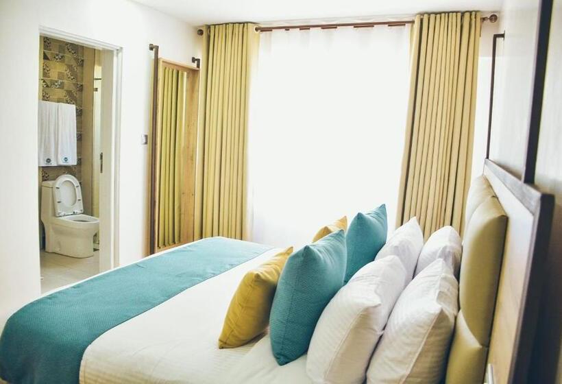 اتاق سوپریور, The Warwick Hotel, Nanyuki Kenya