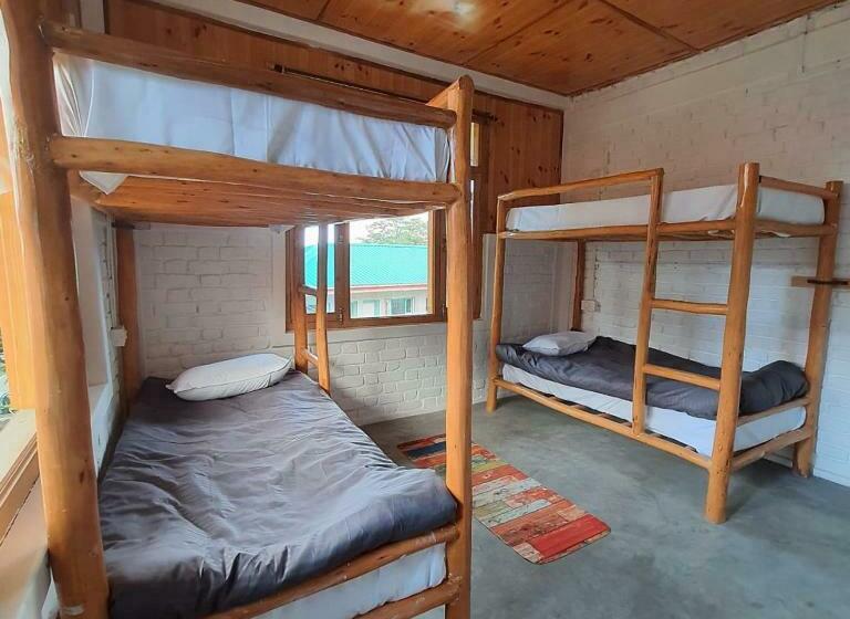 带大床的标准间, Barefoot Bir Coliving Coworking Cafe