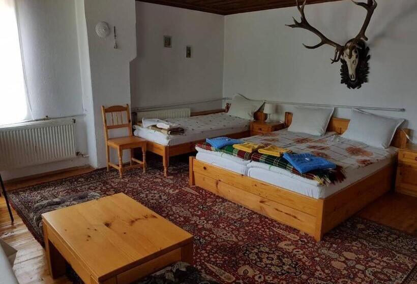 جناح جونيور مطل على الحديقة, Borimechkova Kashta