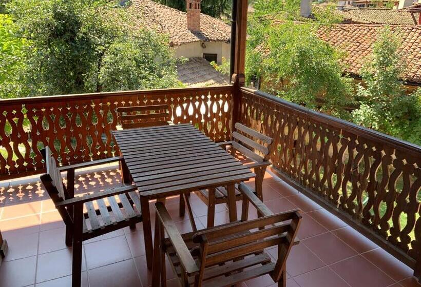 جناح جونيور مطل على الحديقة, Borimechkova Kashta