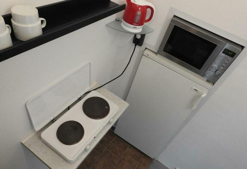 スタンダードルーム, Lake Vendégház