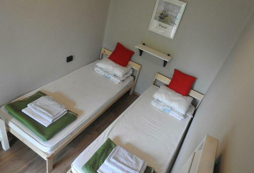 スタンダードルーム, Lake Vendégház