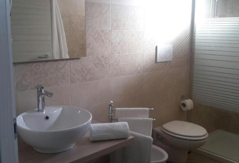 اتاق لوکس, Mediterranea Guest House