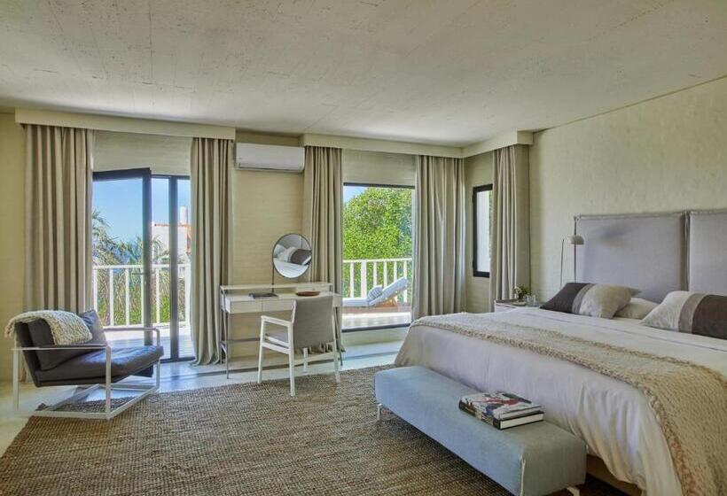 سوییت لوکس, Posada Tamarindo