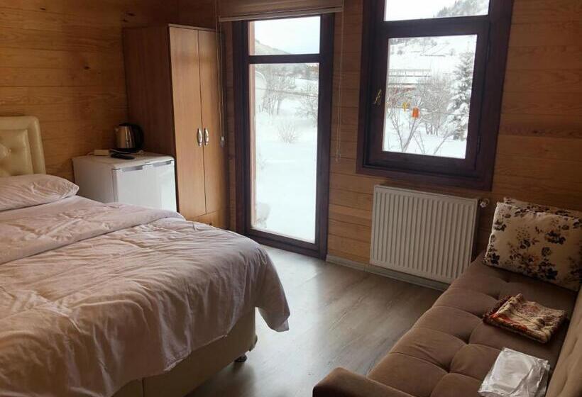 스탠다드 트리플 룸, Cerrahpaşa Sui̇te