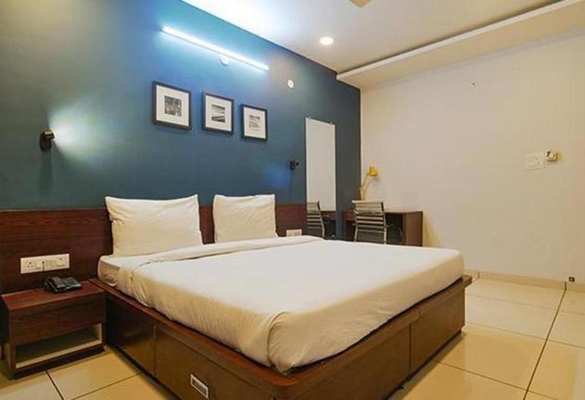 Quarto deluxe, Fabexpress Sagar Sky