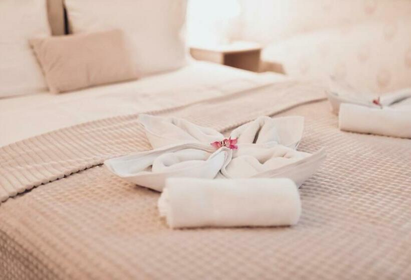 غرفة قياسية, Zámek Kamenný Dvůr