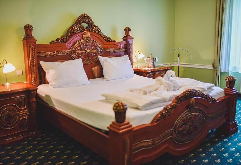 جناح ديلوكس سرير كينج, Zámek Kamenný Dvůr