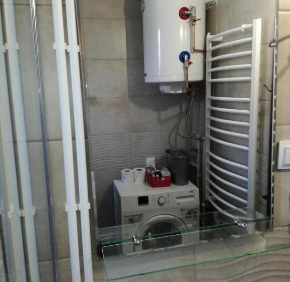 اتاق استاندارد سه نفره, Apartment Phillip Rooms