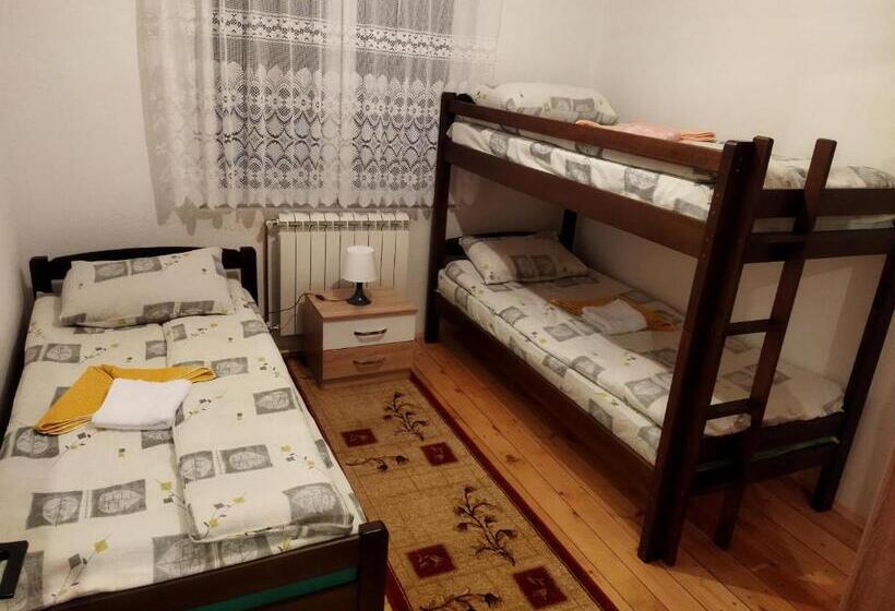 اتاق استاندارد سه نفره, Apartment Phillip Rooms