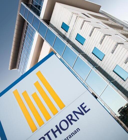 سوییت جونیور, Copthorne Hotel Baranan
