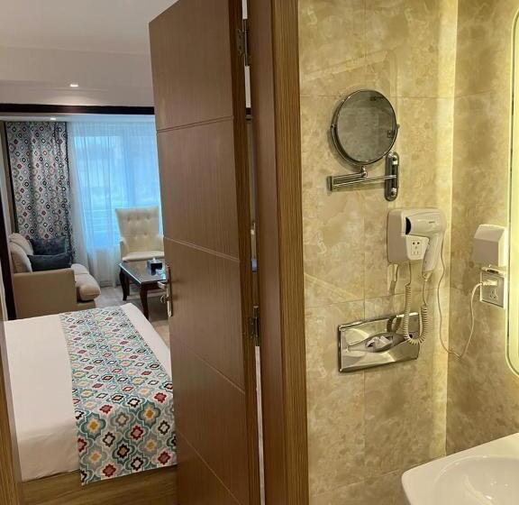 سوییت جونیور, Golden Park Hotel Cairo, Heliopolis