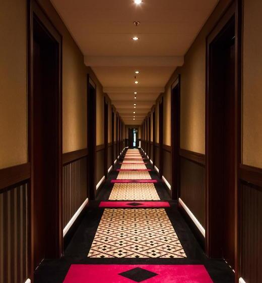 غرفة ديلوكس, 500