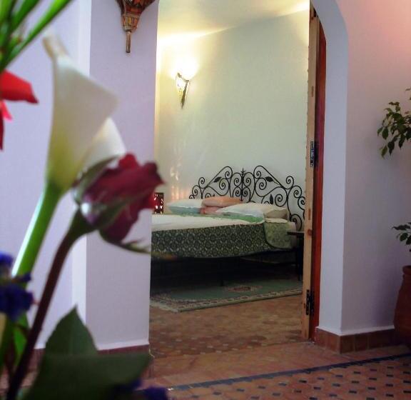 اتاق استاندارد, Al Andaloussiya Diyafa