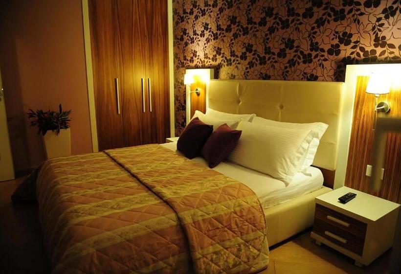 패밀리 스위트, Gold