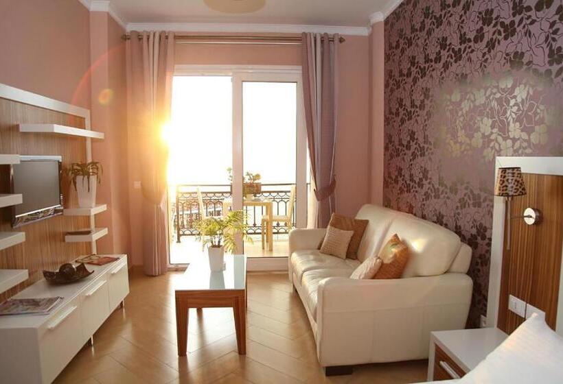 패밀리 스위트, Gold