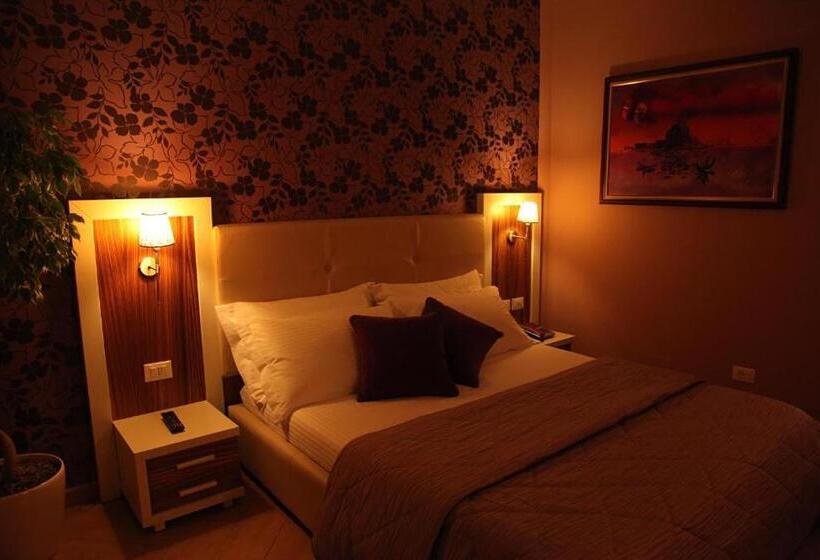 패밀리 스위트, Gold