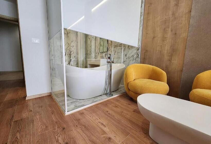 디럭스 테라스 룸 바다 전망, Gold