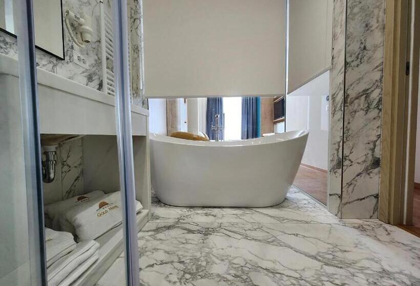 디럭스 테라스 룸 바다 전망, Gold