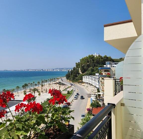 발코니가 있는 바다 전망 수피리어 룸, Gold