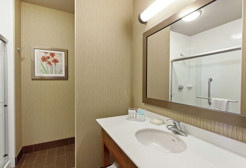 标准间带双人床, Hampton Inn Seattle/everett