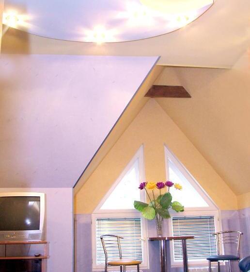 Junior Suite, Hottey