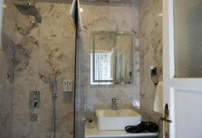 Номер Стандарт Трехместный, Kibele