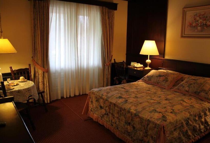 غرفة سوبيريور, Stelter