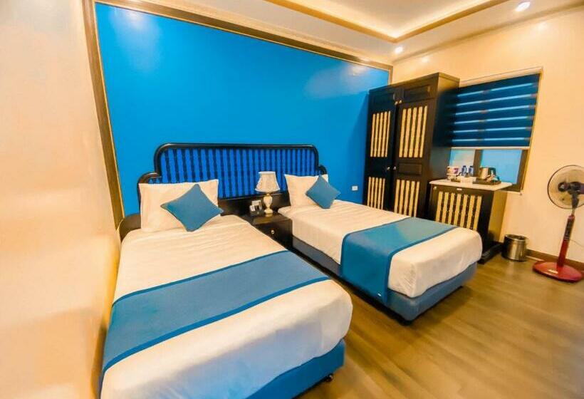 اتاق لوکس, Aurora Sapa