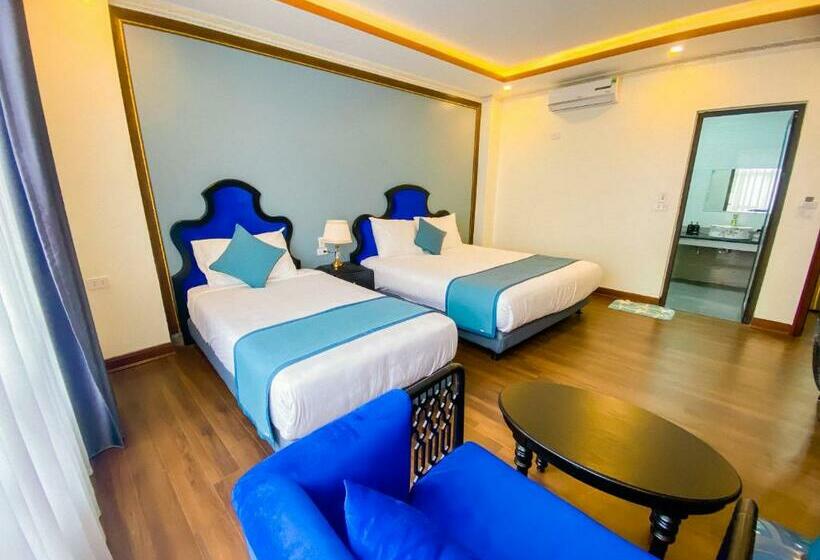 اتاق لوکس, Aurora Sapa