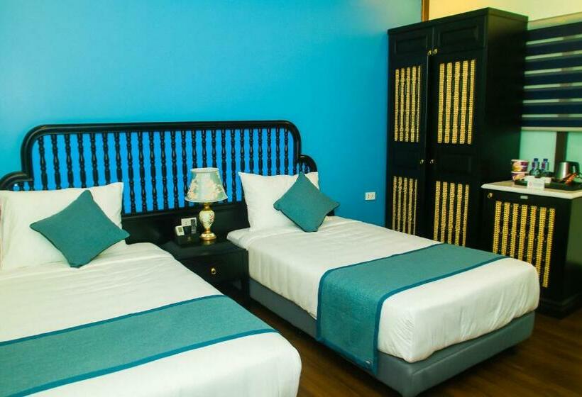 اتاق لوکس, Aurora Sapa