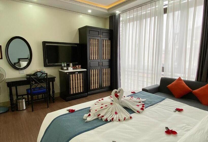 اتاق استاندارد با چشمانداز کوهستان, Aurora Sapa