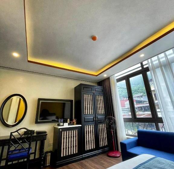 اتاق استاندارد با چشمانداز کوهستان, Aurora Sapa