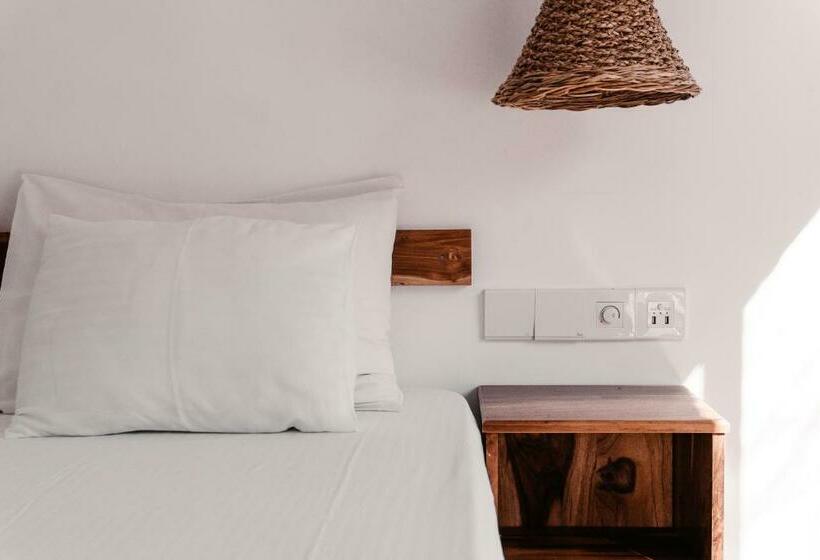 スタンダードルーム, Summer Time Hiriketiya