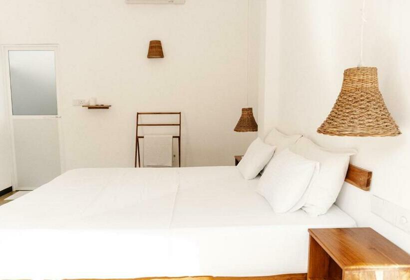 スタンダードルーム, Summer Time Hiriketiya