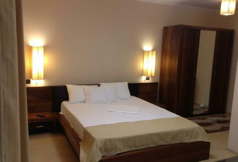 Standardrum Poolutsikt, Casa De La Mare