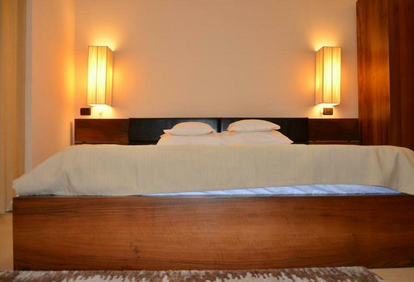 Standardrum Poolutsikt, Casa De La Mare