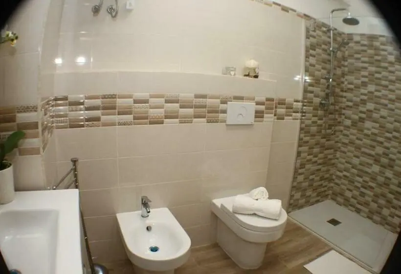 اتاق لوکس با بالکن, Casablanca Vacanze