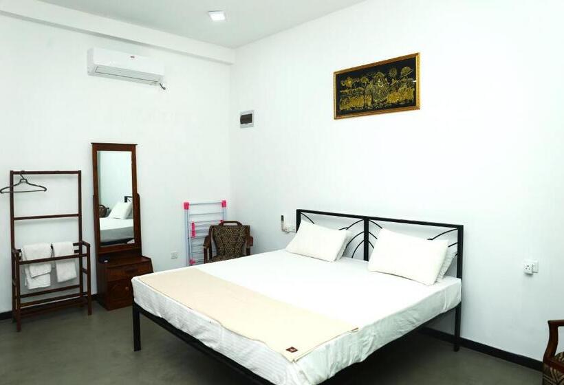 اتاق لوکس, Sandy Palms Guesthouse