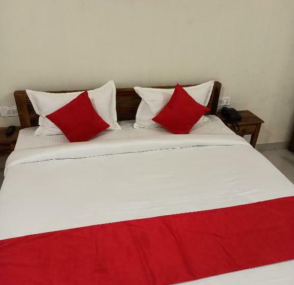 Номер Deluxe, Panchsheel Inn