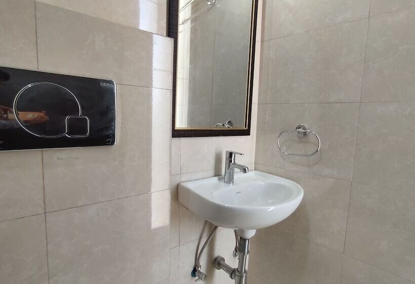 Номер Deluxe, Panchsheel Inn