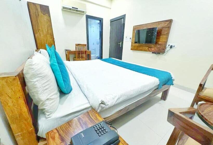 Номер Deluxe, Panchsheel Inn