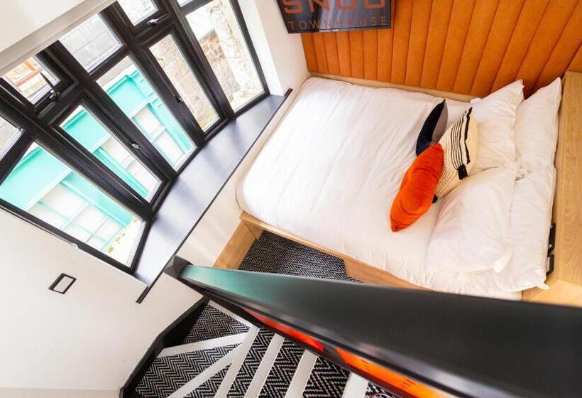 복층 룸, The Snug Townhouse