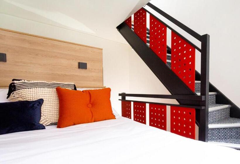 복층 룸, The Snug Townhouse