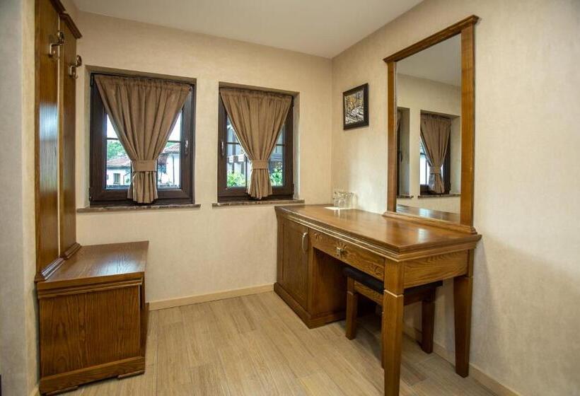 Habitació Estàndard Vista Jardí, семеен хотел чардаците