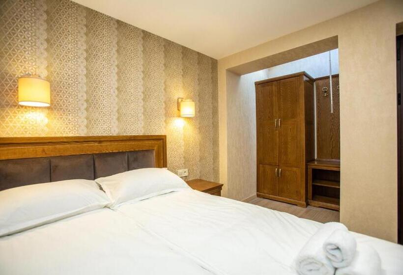 Habitació Estàndard, семеен хотел чардаците