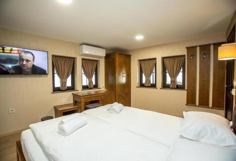 Habitació Estàndard, семеен хотел чардаците