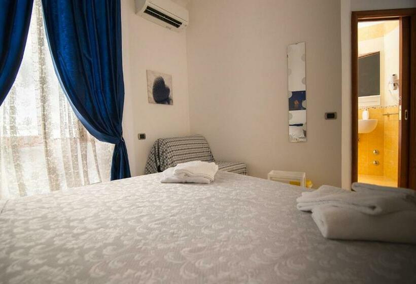 اتاق استاندارد سه نفره, B&b Lo Scrigno