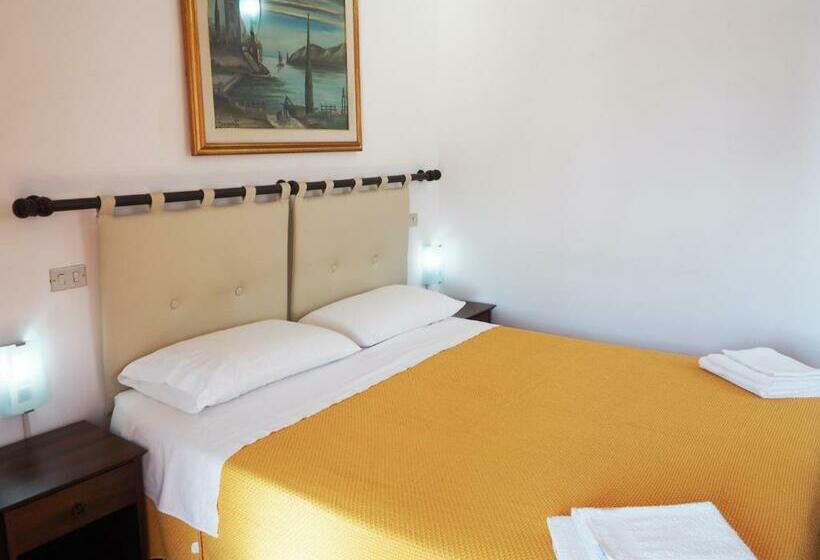 חדר סטנדרט עם טרסה, B&b Ulisse